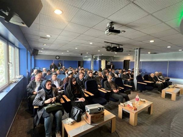 برگزاری جلسه آموزشی و توجیهی با شرکت های خدمات زیارتی استان در خصوص شروع عملیات وثبت نام زائرین عمره مفرده