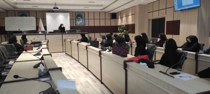 کلاس آموزشی بلوغ و نوجوانی ویژه مربیان مراکز شبه خانواده در بهزیستی گلستان