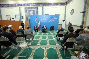 رئیس جمهور در دیدار خیرین گلستان: خیرین در افزایش سطح رفاه و آسایش مردم همراه دولت هستند