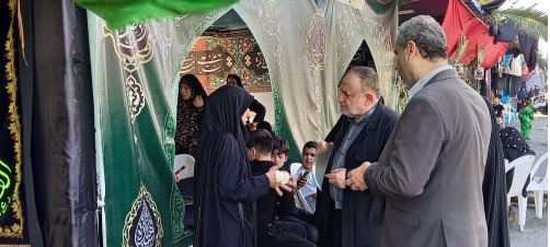 بازدید فرماندارگرگان از موکب‌های مردمی مستقر در خیابان راه‌آهن گرگان ( کانون طه)