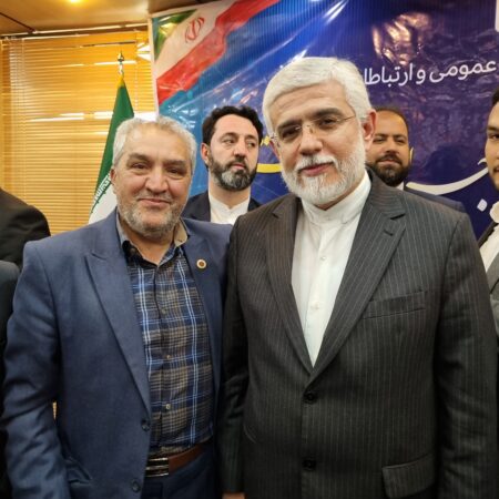 تقدیر استاندار از رئیس روابط عمومی شرکت ملی پخش فرآورده‌های نفتی منطقه گلستان