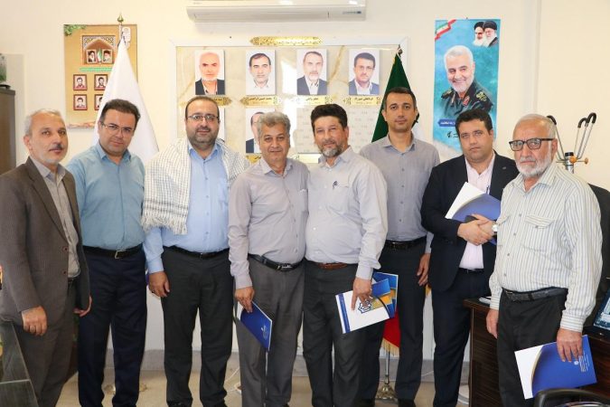 حضور فرزندان شهدا و ایثارگران در نوسازی مدارس موجب تقویت روحیه خدمت است