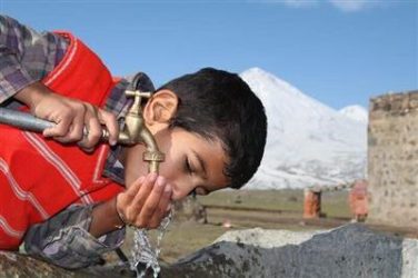 بهره مندی بیش از ۱۰ هزار نفر از پروژه های آبرسانی شهرستان مراوه تپه