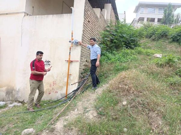 رفع عیوب غلافی های معیوب دارای نشت الکتریک توسط اداره گاز منطقه ۲ گرگان