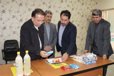 نمایشگاه کالاهای غیر استاندارد در گنبد کاووس؛ جلوه‌ای از تلاش برای صیانت از حقوق مصرف‌ کنندگان