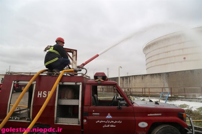 آتش‌نشانان و کارکنان عملیاتی تاسیسات انبارگرگان آمادگی و توانمندی خود را به نمایش گذاشتند