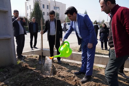 مراسم درختکاری به مناسبت هفته منابع طبیعی و آبخیزداری در شهرک صنعتی گرگان۱