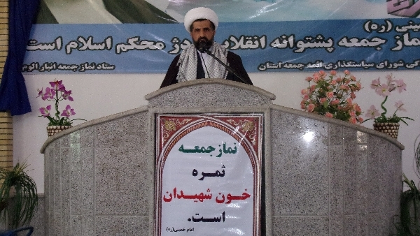 امام جمعه شهر انبارالوم: “حرکت سپاه در اتفاق اخیر، سیلی بزرگی به آمریکا بود”