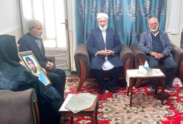 دیدار مدیرکل کتابخانه‌های عمومی گلستان با خانواده شهید محمد کول ثمره