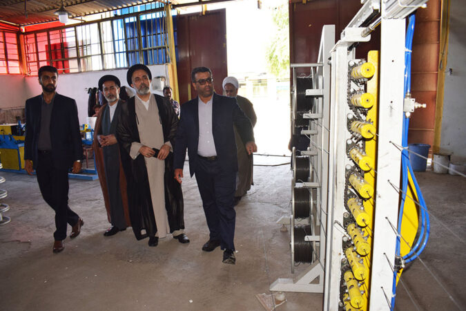 اشتغال پویا و فعال زندانیان با استقرار ۱۵ واحد تولیدی و صنعتی در زندان گنبد