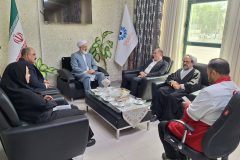 بازدید مدیرعامل هلال‌احمر گلستان از کتابخانه حکیم میرفندرسکی؛ برنامه‌ریزی برای اجرای پروژه‌های مشترک آموزشی