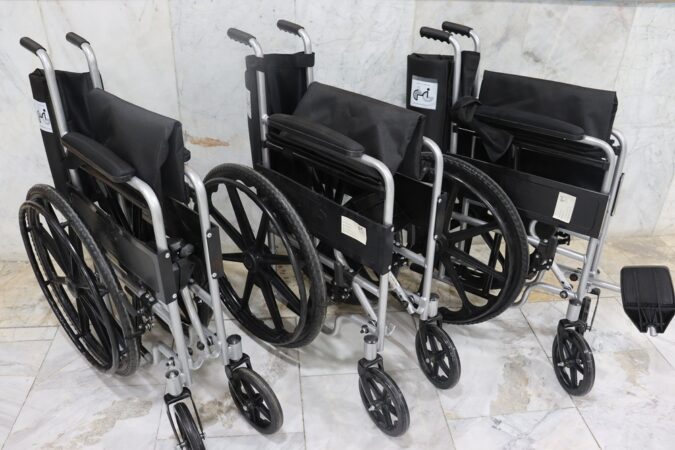 اهدای ۷ دستگاه ویلچر به مددجویان زندان گرگان