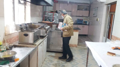 بازدید کارشناسان گردشگری شهرستان گرگان از سفره خانه های سنتی گرگان