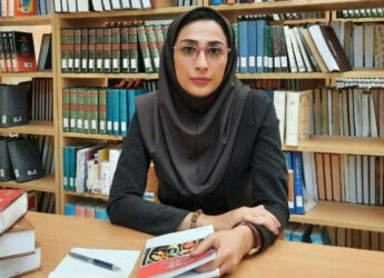 تحلیل و بررسی پوشاک قوم ترکمن در استان گلستان