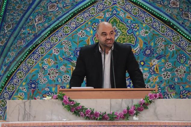 سخنرانی مدیرکل و برپایی میز خدمت اداره کل استاندارد گلستان در نماز جمعه شهرستان گنبدکاووس