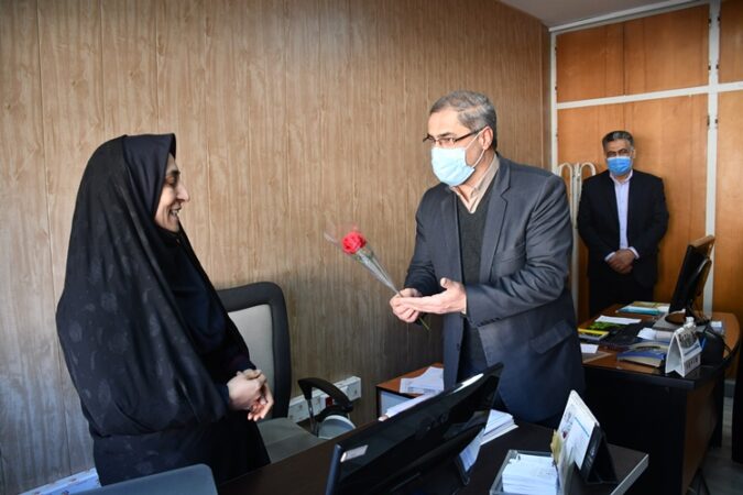تجلیل از بانوان شاغل در بنیاد گلستان به مناسبت ولادت حضرت فاطمه (س)