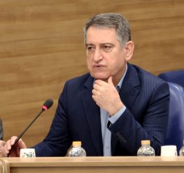 عابدی : پیمانکاران و مشاوران، بازوان اصلی توسعه استان گلستان هستند