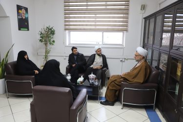 دیدار معاون اداری-مالی مرکزمدیریت حوزه های علمیه خواهران کشور با مدیرکل اوقاف و امور خیریه استان گلستان