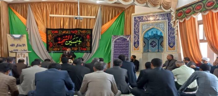 ابستادگی در برابر تحریم های دشمنان به تاسی از سالار شهیدان
