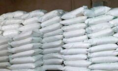 کشف 25 تُن آرد یارانه ای در علی آبادکتول