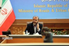وزیر راه و شهرسازی در نشست با مدیران کل راه و شهرسازی استان‌ها از تمدید مهلت نهایی پالایش طرح نهضت ملی مسکن تا ۱۵تیر خبر داد.