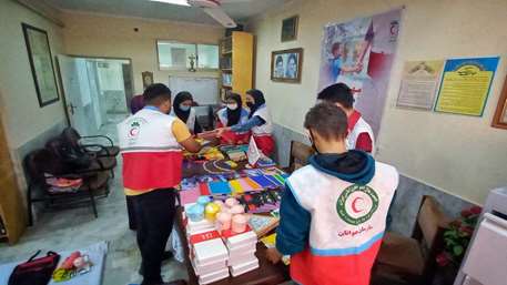 توزیع ۵۰ بسته لوازم التحریر میان دانش آموزان کم برخوردار در بندرترکمن