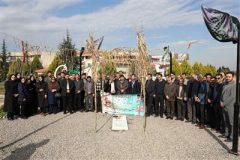 تجدید میثاق دوباره مدیر کل و جمعی از کارکنان امور اقتصادی و دارایی گلستان با آرمان های امام (ره) و شهداء