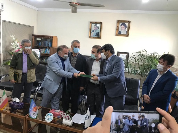 صدور و تحویل اولین اسناد مالکیت برای اجرای قانون جهش تولید مسکن