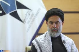 عرصه محور بودن دانشگاه آزاد دانشجویان را وارد بازار کار می‌کند