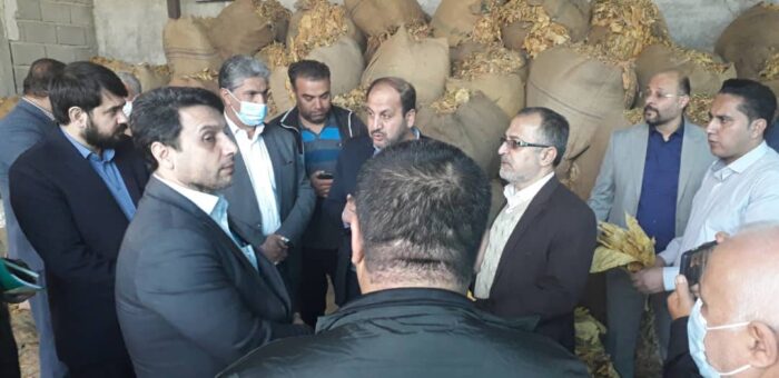 بازدید اکبر شهباز زاده رئیس مرکز دخانیات کشور بهمراه نمایندگان گرگان و علی آباد کتول در مجلس شورای اسلامی و فرماندار شهرستان علی آباد کتول از انبارهای نگهداری توتون در روستاهای پیچک محله و برفتان