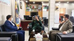 دیدار مهندس حسینی، مدیرکل بنیاد مسکن استان و آقای بابایی، مدیرکل کمیته امداد امام خمینی ره با سردار ملک شاهکویی، فرمانده سپاه نینوا استان به مناسبت هفته بسیج