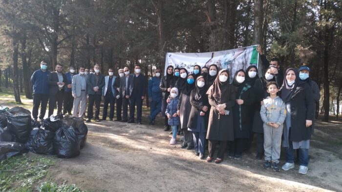 پاکسازی جنگل هزارپیچ گرگان توسط کارکنان مخابرات منطقه گلستان