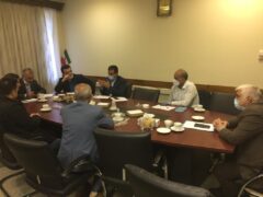 برگزاری نشست کارشناسی قیمت مرغ با حضور رئیس سازمان صنعت معدن و تجارت استان گلستان