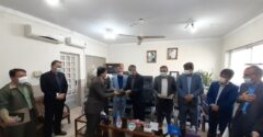صدور و تحویل اولین سند مالکیت اراضی در راستای اجرای قانون جهش تولید مسکن در سطح استان گلستان در شهرستان گنبد
