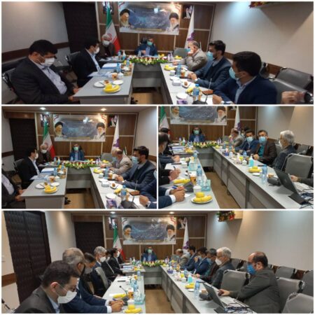 نشست معاون وزير صنعت، معدن و تجارت و مدير عامل سازمان صنايع كوچك و شهركهاي صنعتي ايران با مدير عامل شركت شهرك‌هاي صنعتي استان‌