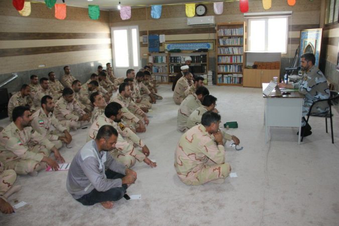 جلسه پرسش و پاسخ فرمانده مرزبانی گلستان در پایگاه دریابانی بندرترکمن برگزار گردید