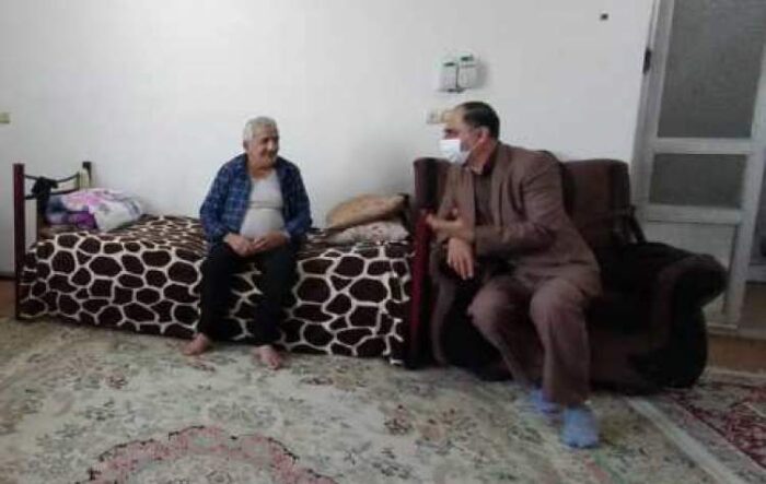 دیدار رئیس بنیاد شهرستان بندرگز با خانواده معظم شهدای دانش آموز