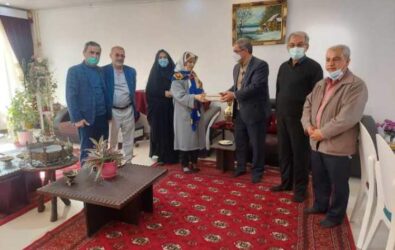 بازنشستگان بهترین راهنما برای کارکنان بنیاد هستند