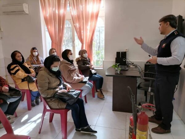 برگزاری “کارگاه ایمنی پیشگیری ازحوادث ناگوار در منزل” با مشارکت سازمان آتش نشانی و خانه ی فرهنگ “پرسش”