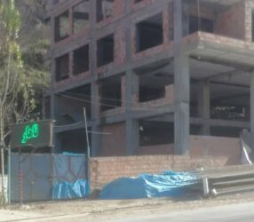 دستور توقف ساخت هتل ۵ طبقه در زیارت گرگان و احضار  مالک به مرجع قضایی