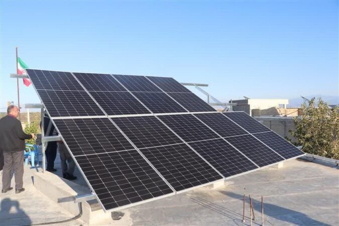 افتتاح ۵۱ نیروگاه خورشیدی ۵ کیلوواتی در روستای کم برخوردار گلستان