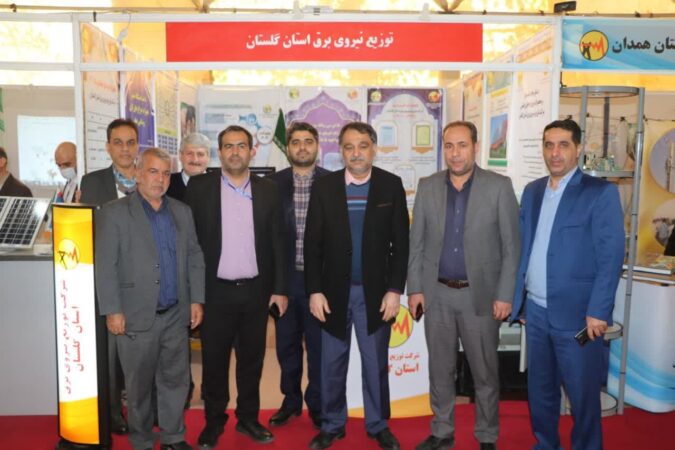 حضور مهندس موسوی مدیر عامل شرکت توزیع نیروی برق گلستان در غرفه پژوهش