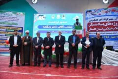 ۱۰۰۰ جلد سند مالکیت به روستاییان گلستانی تحویل داده شد