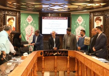 تجلیل شهردار و اعضای شورای شهر از زوج جوان گرگانی