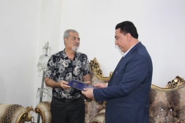دیدار مدیر مخابرات منطقه گلستان با یکی از  معلمان استان