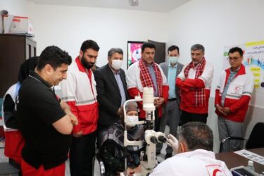 ۱۶۰ نفر از خدمات کاروان سلامت هلال احمر در روستای مرزی چنارلی مراوه تپه بهره مند شدند