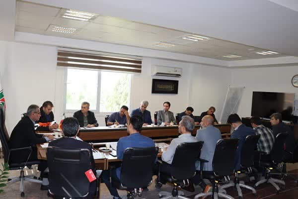 استفاده خوبی از مشاوران و پیمانکاران بومی و استانی شده است
