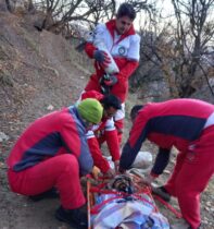 انتقال یک بیمار از منطقه کوهستانی سر علی آباد در گلستان