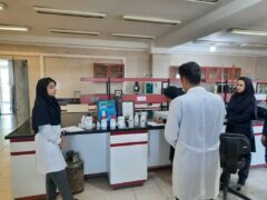گواهینامه ارزیابی انطباق استاندارد ۱۷۰۲۵ آزمایشگاه مرکزی در بخش‌های نمونه برداری، فیزیکوشیمیایی و میکروبی صادر شد