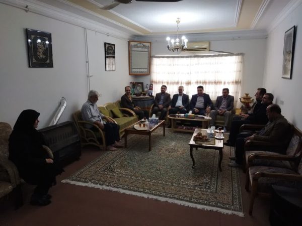 دیدار مدیر مخابرات به اتفاق مدیران حوزه ICT با خانواده شید نبوی